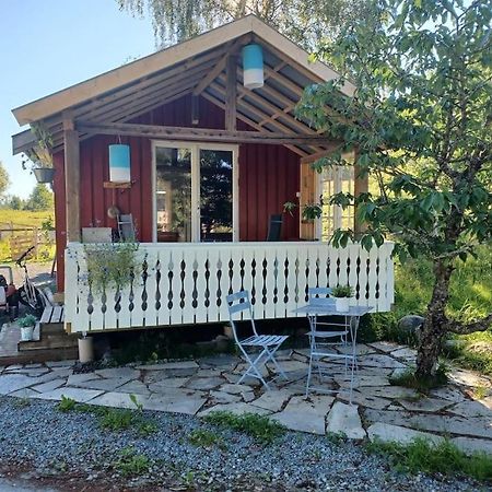 Idyllisk Minihus I Landlige Omgivelser - Med 5 Sengeplasser Og Parkering Asen Bagian luar foto