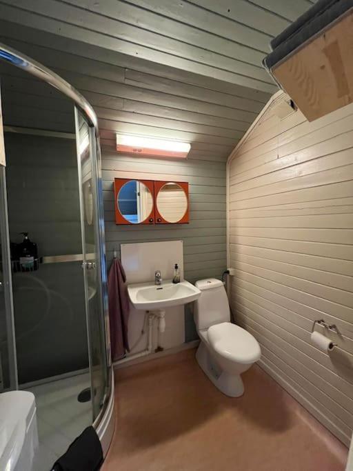 Idyllisk Minihus I Landlige Omgivelser - Med 5 Sengeplasser Og Parkering Asen Bagian luar foto