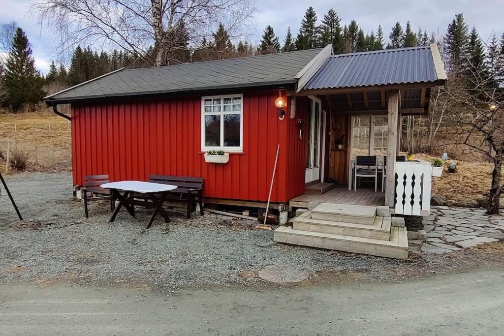 Idyllisk Minihus I Landlige Omgivelser - Med 5 Sengeplasser Og Parkering Asen Bagian luar foto